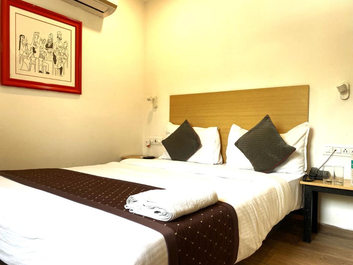 Qotel Hotel Ip Residency East Delhi Preet Vihar Ню Делхи Екстериор снимка