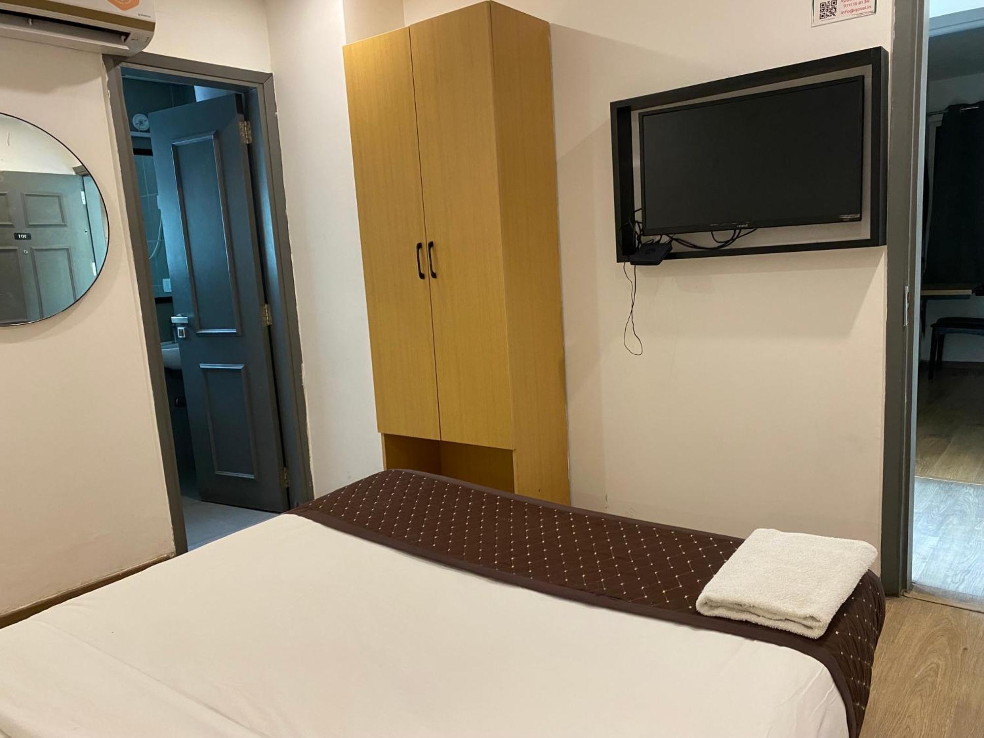 Qotel Hotel Ip Residency East Delhi Preet Vihar Ню Делхи Екстериор снимка