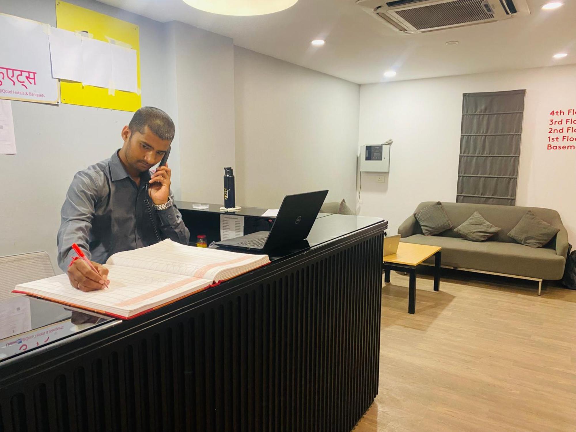 Qotel Hotel Ip Residency East Delhi Preet Vihar Ню Делхи Екстериор снимка
